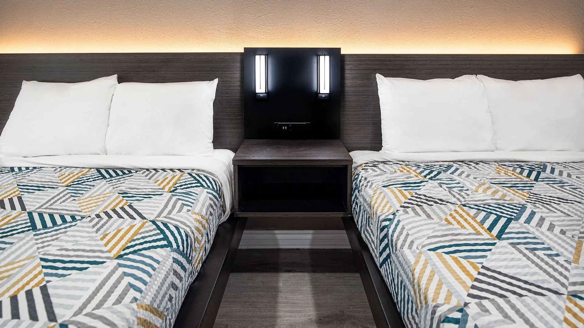 Hotel Motel 6-Anaheim, Ca - Convention Center